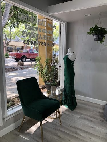 Andre’s Cleaners & Tailoring