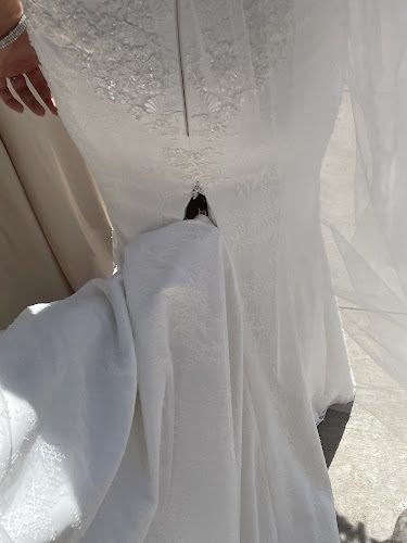 Anna’s Alterations Tailoring