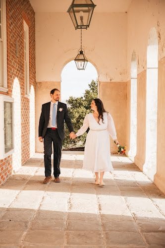 Be Unique Custom Clothing and Alterations