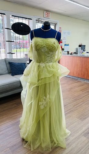 Best Tailor & Alterations