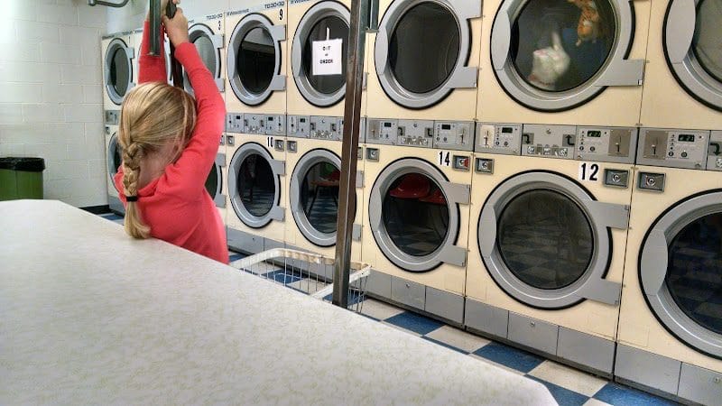 Bradford’s Cleaners and Coin Laundry