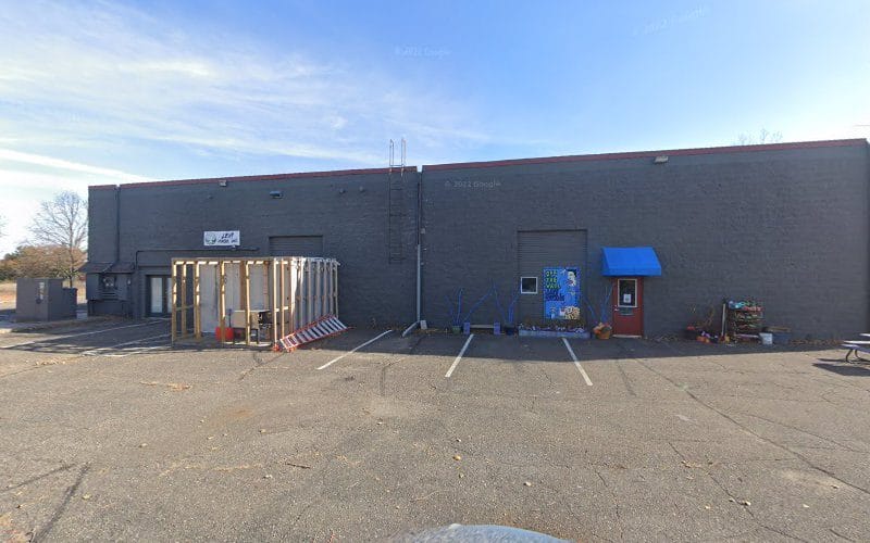 Bridal and Formal Alterations by Golden Needle