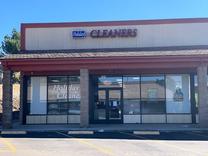 Holiday Cleaners