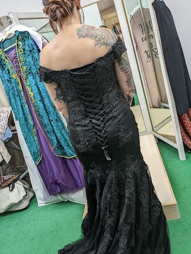 Joyce Cunningham-Knot Only Mending