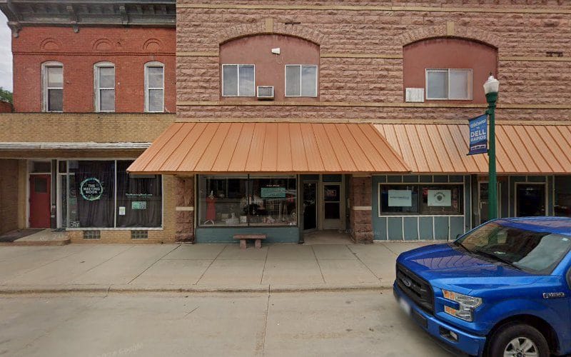 JR’S ALTERATIONS AND CRAFTS