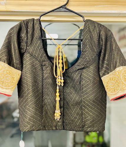 Kapoor Tailor (Indian Blouse Stitching, Suits-Salwar & All kind of Alterations work)