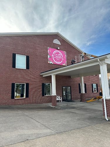 Keenly Bridal & Prom