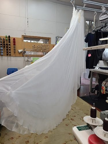 Kings & Queens Tailors