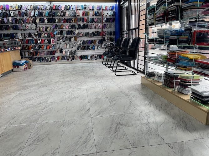 LIEN’S ALTERATIONS