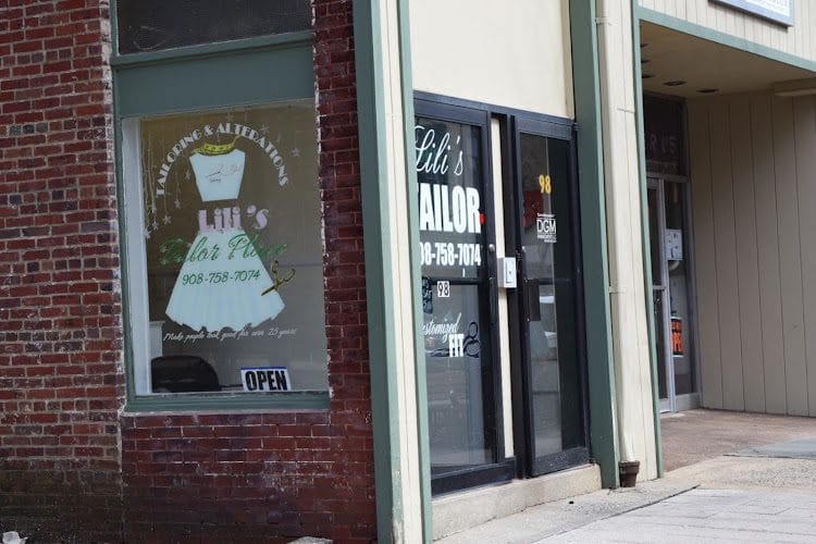 Lili’s Custom Tailoring & Alterations By APPOINTMENT ONLY