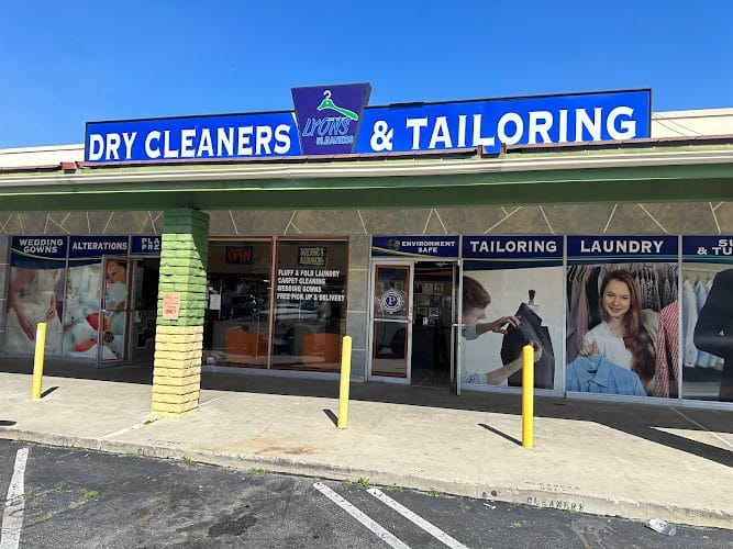 LYONS Cleaners