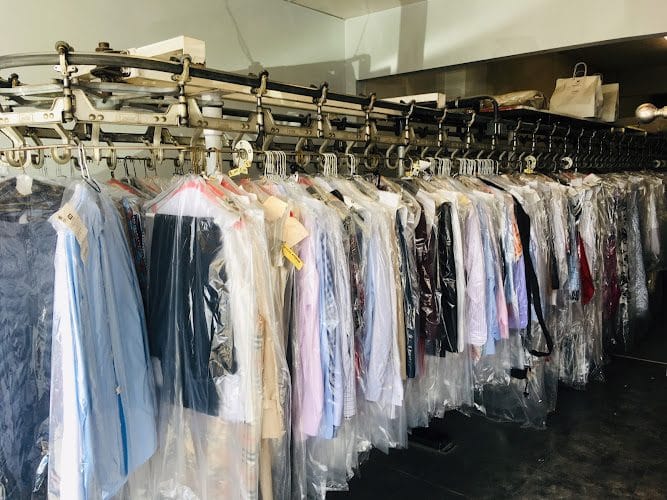 Max I. Walker — 87th & Pacific Store