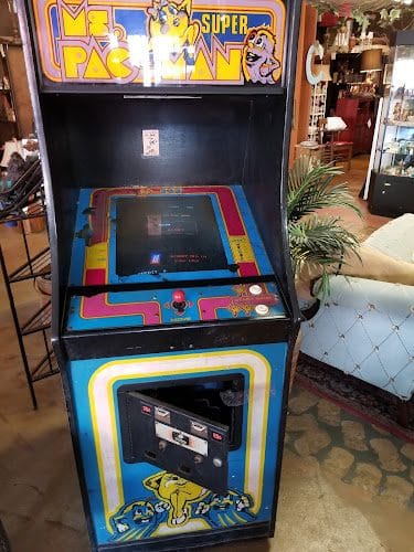 Old Towne Antiques And Upholstery
