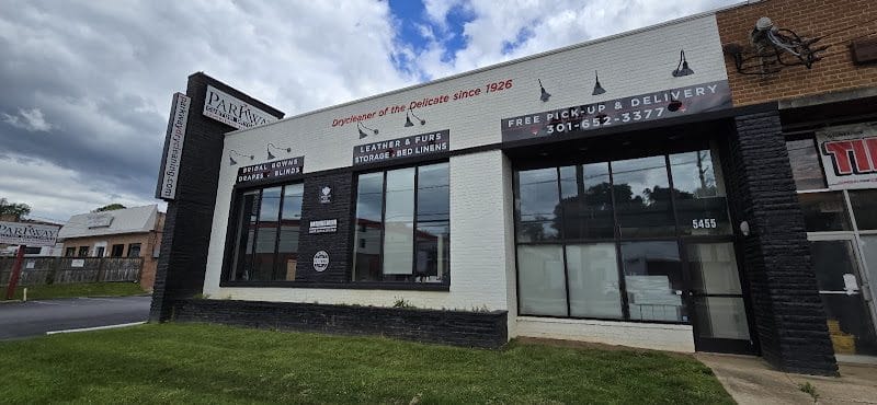 Parkway Custom Drycleaning