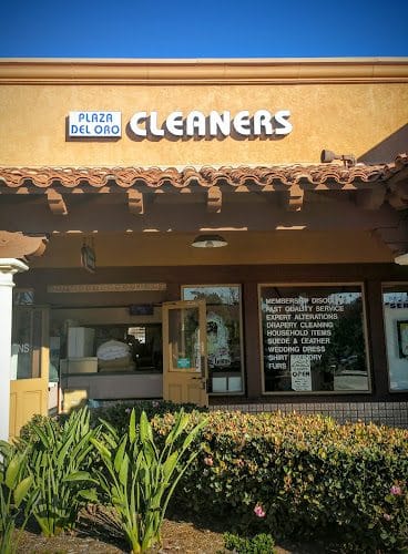 Plaza Del Oro Cleaners
