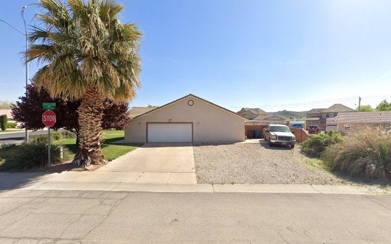 RaNaes Custom Creations