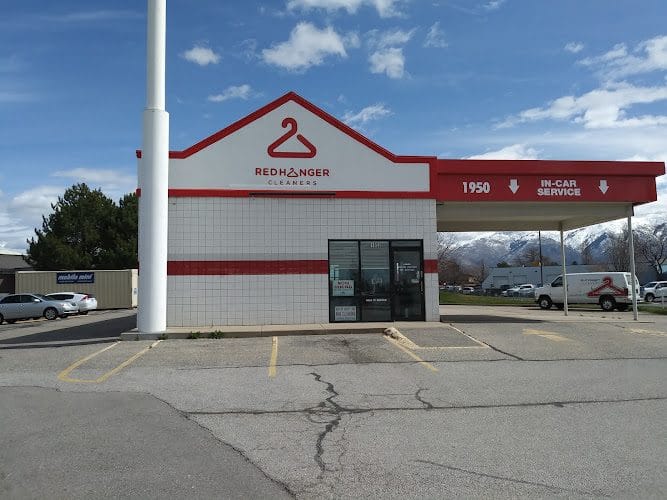 Red Hanger – Layton