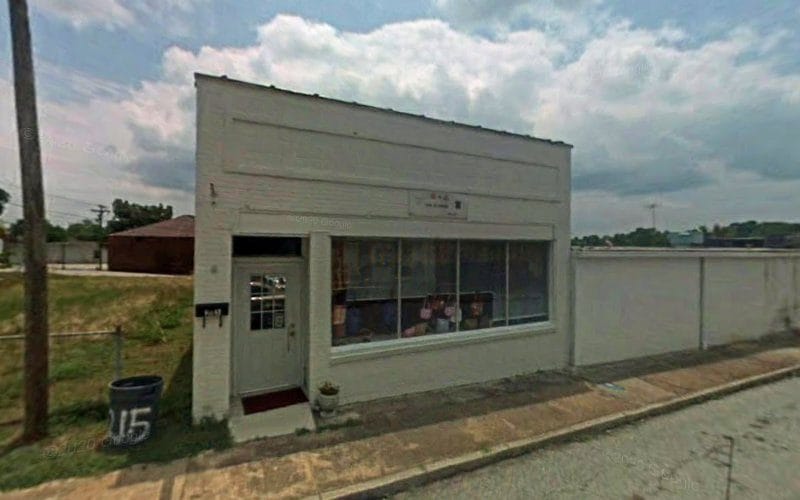 S & A Sewing Alterations