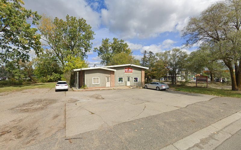 S & Sue Cleaners & Tailors