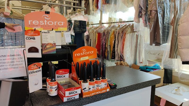 Seamster Cleaners