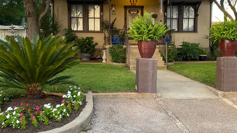 Thread & Needle Creations