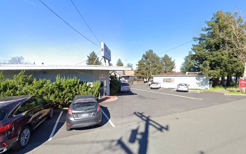 Tip Top Cleaners & Alterations