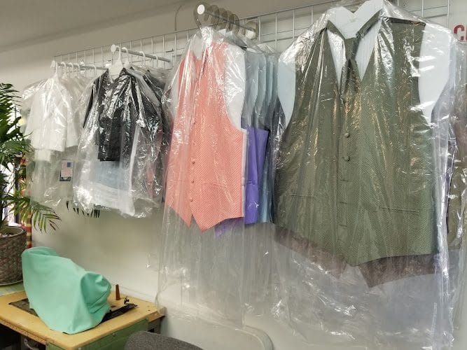 Tomie’s Alterations & Tuxedos