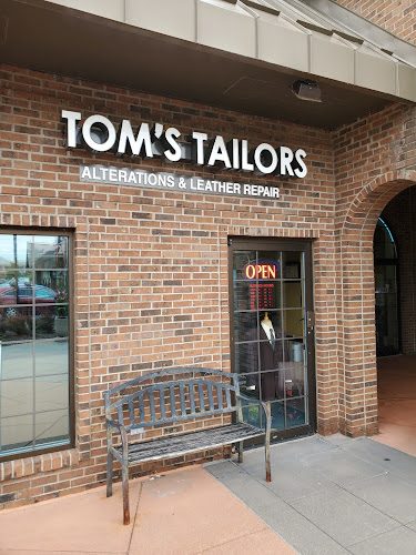 Tom’s Tailor