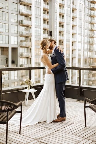 Tou Sisters Tailoring and Alterations