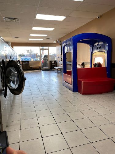 Tri-City Cleaners & Laundromat