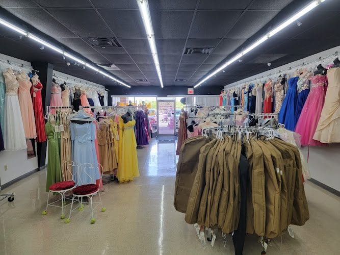 Young’s Formal & Alterations